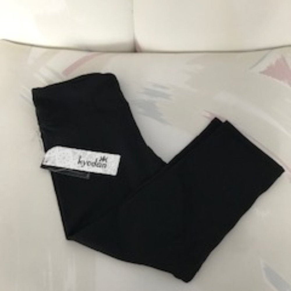 Kyodan  Slimming Capri Black Leggings Size P/S
